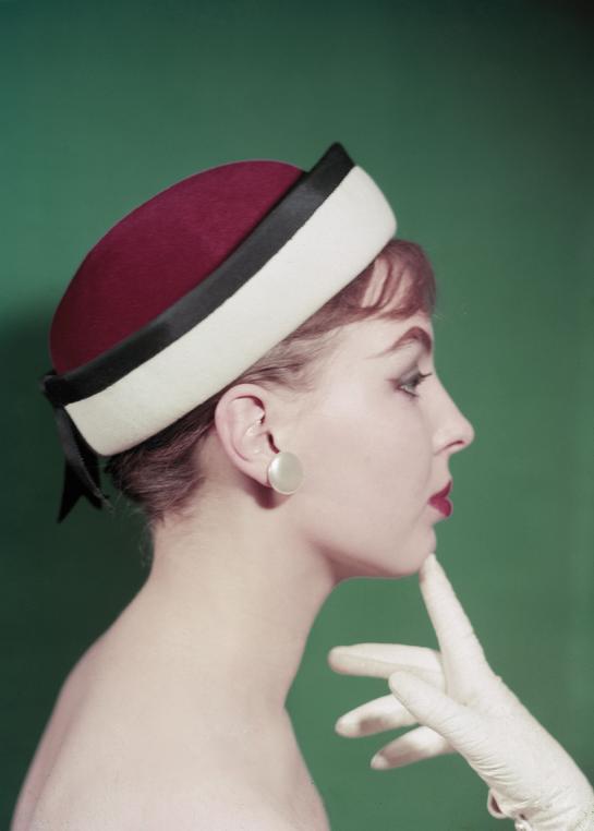 CLAIRE AHO © www.claireaho.com aho & soldan photo london paris photo colour photography 1950 finland woman hat